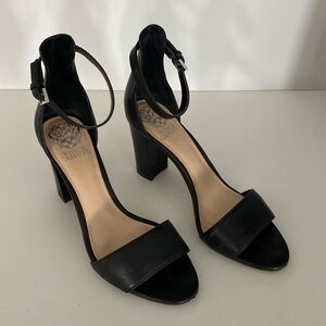 Vince Camuto black leather sandals in size 8.5